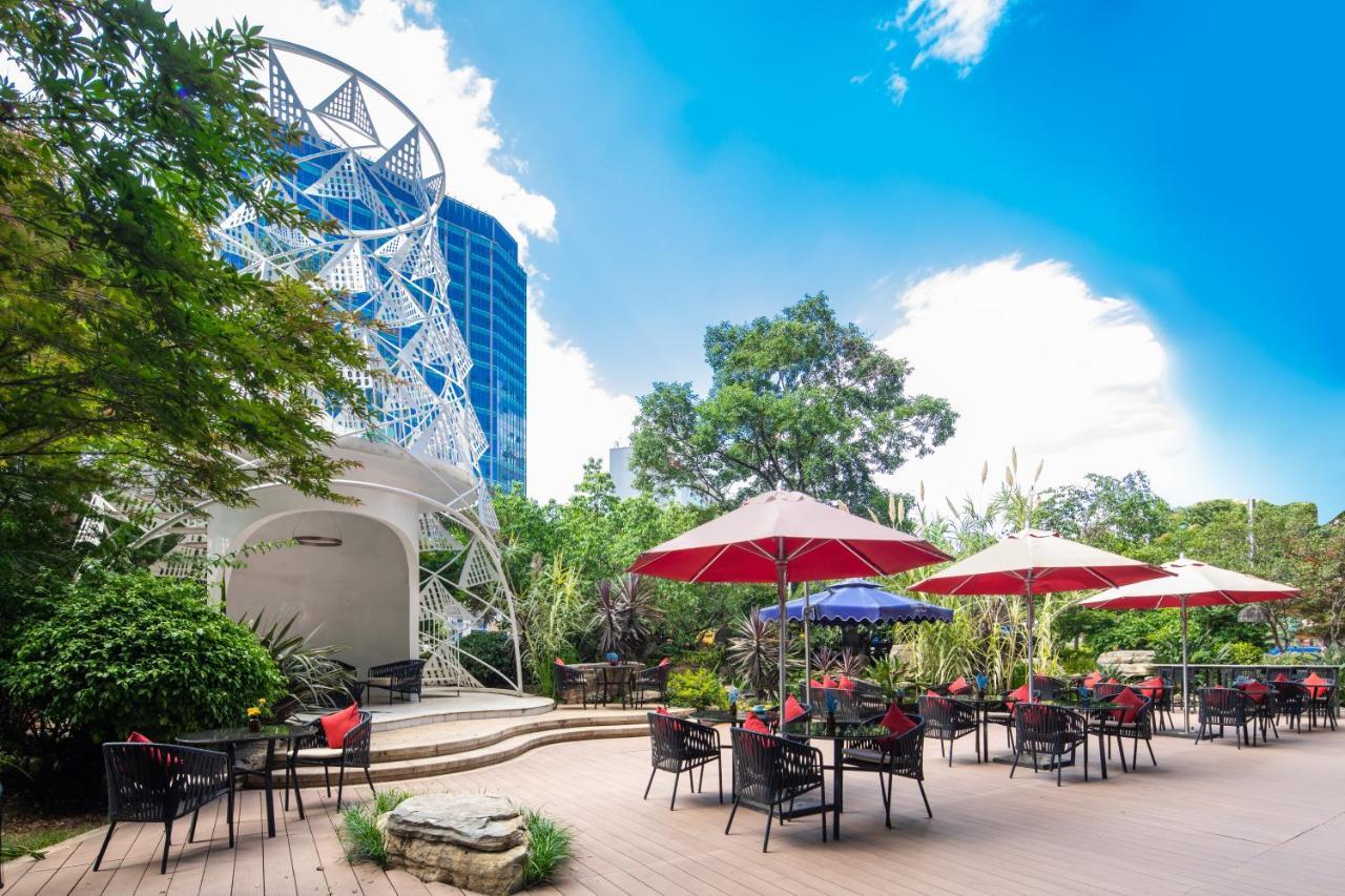 Отель Wyndham Grand Plaza Royale Colorful Yunnan Куньмин Экстерьер фото